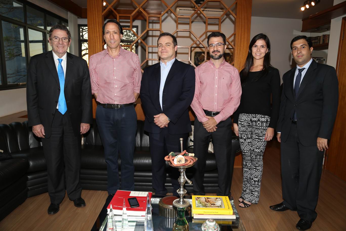A Diretoria do Grupo JP recebeu a visita do embaixador do Chile no Brasil, Sr. Jaime Gazmuri